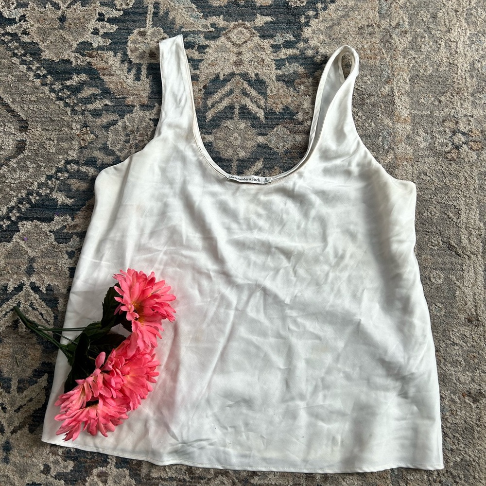 Abercrombie cream- Satin tank